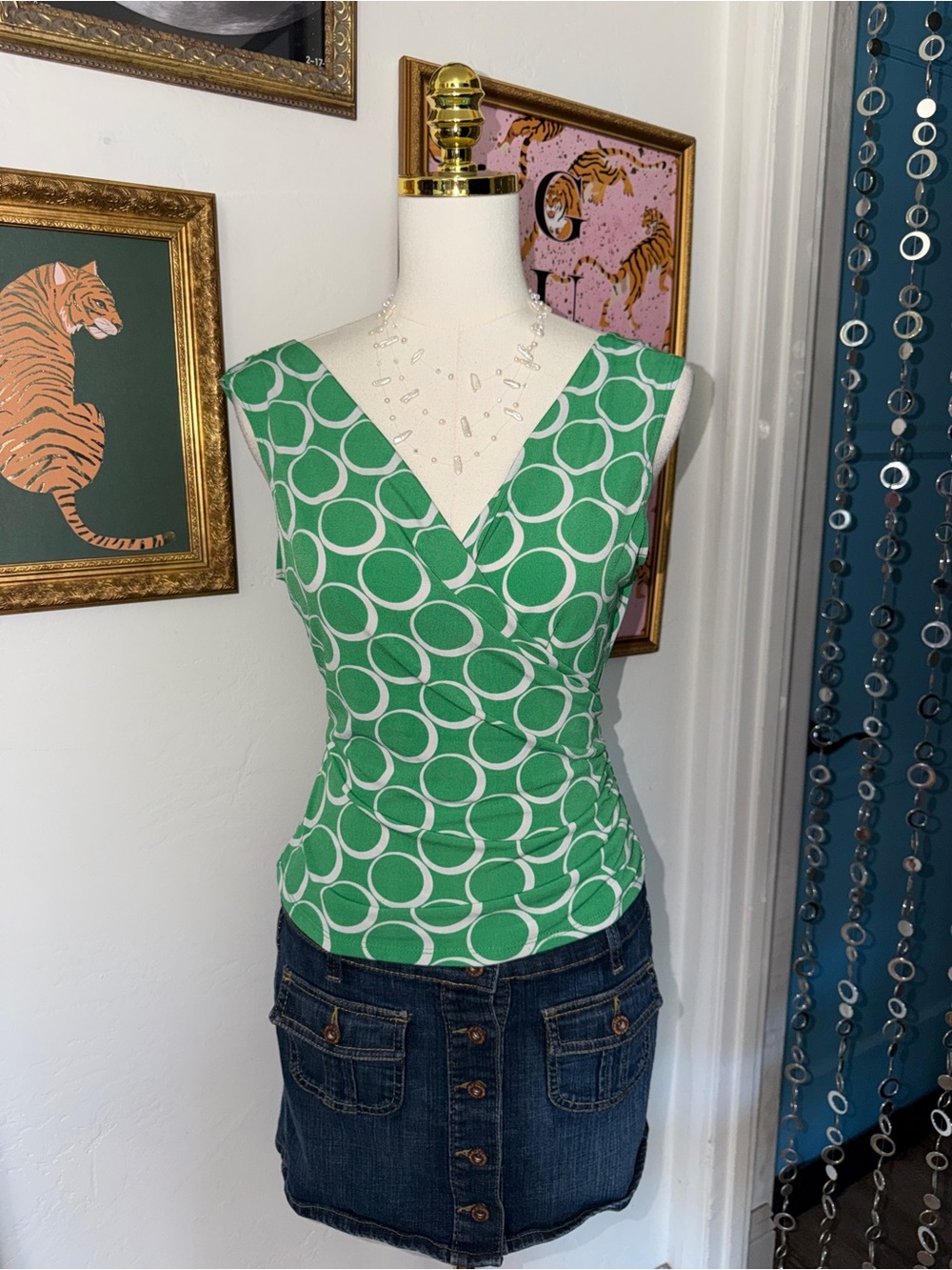 Vintage Y2K Green Sleeveless V-Neck Patterned Wrap Top